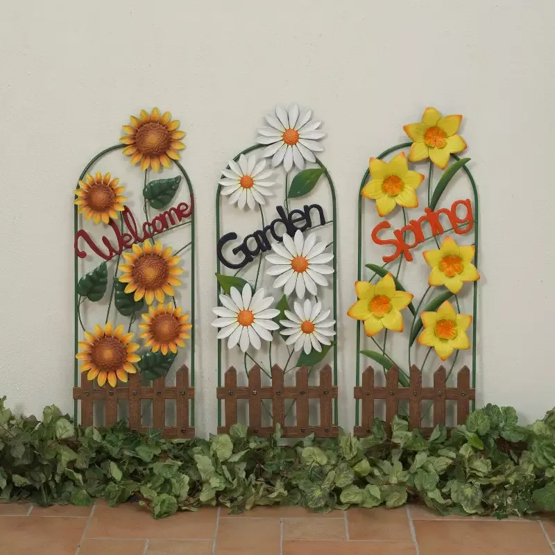 38″H Metal Flower w/ Sign Garden Trellis