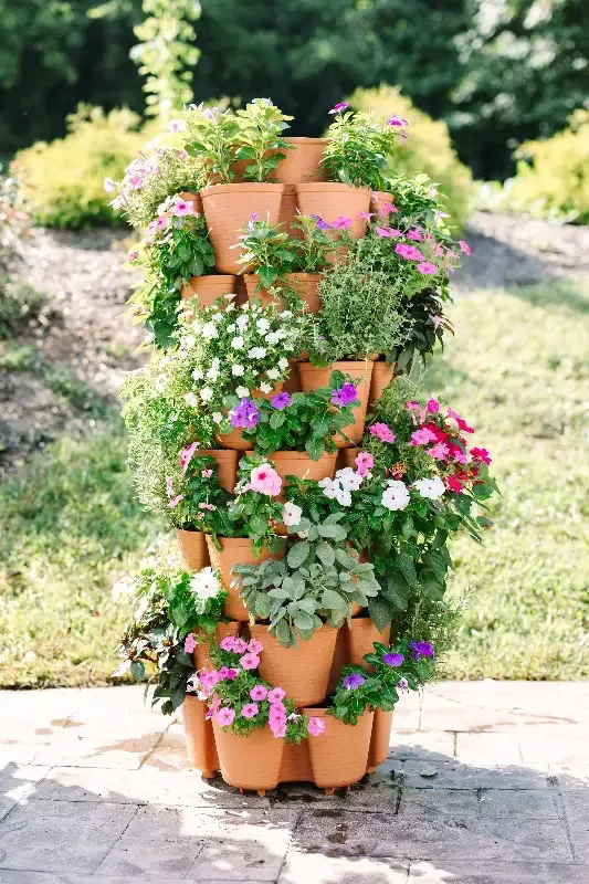 7 Tier GreenStalk Leaf Vertical Planter | Classic Terracotta (Basket Weave Texture)