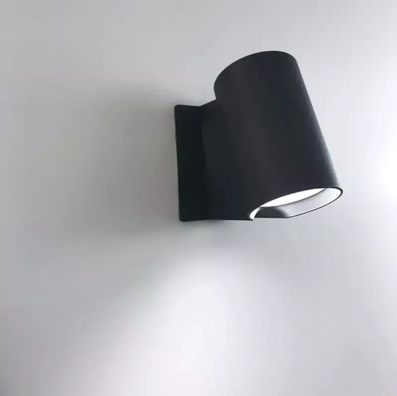 Artemide T0860 Oblique 20W LED 2-Wire Dimmable Outdoor Wall Light