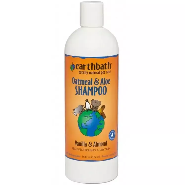 Earthbath™ Oatmeal and Aloe Shampoo for Dogs & Cats, 16 oz.