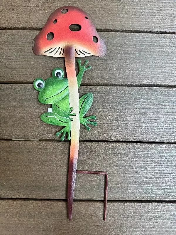 Frog & Mushroom Garden Stake