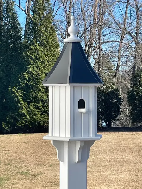 Luxury Black Vinyl House 28×10- 1 Perch