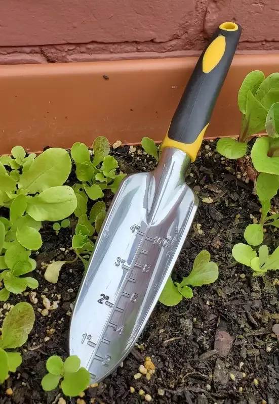 MIgardener’s Heavy Duty Aluminum Transplanting Trowel
