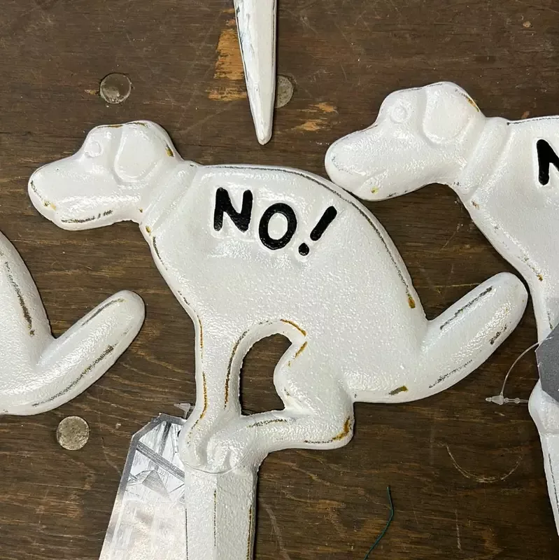 “No Pooping” Yard Sign Cast Iron White
