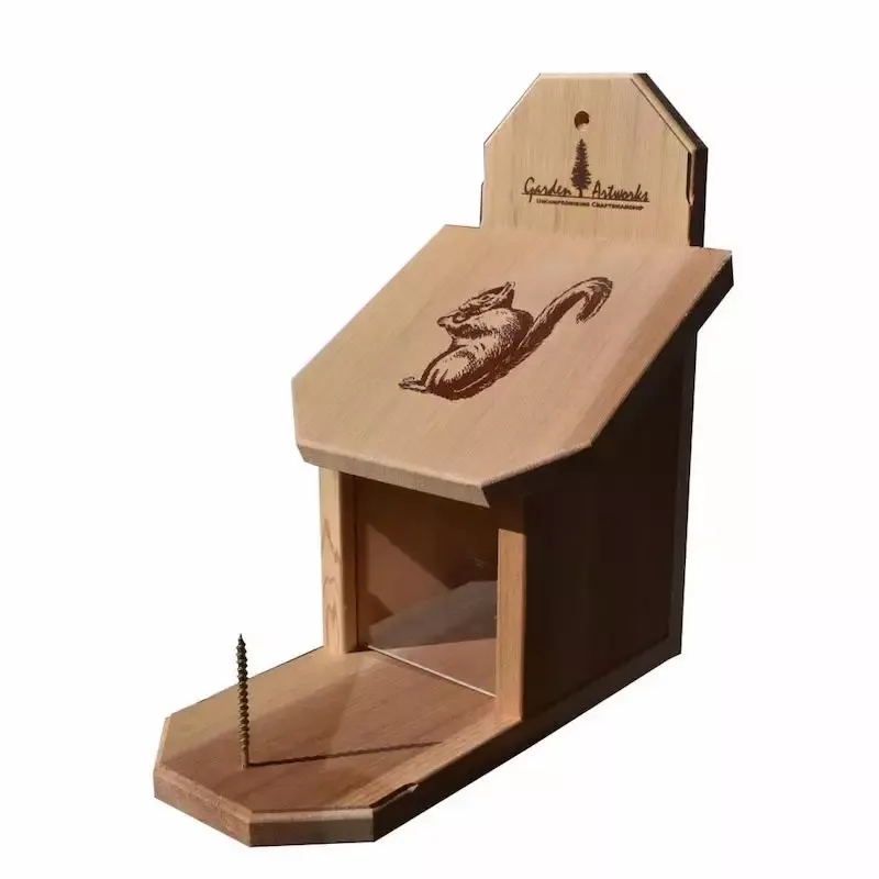 Squirrel Feeder Combo-Munch Box and Corn