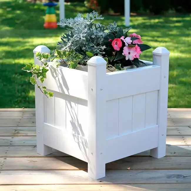Vinyl Planter Box – 16″ White